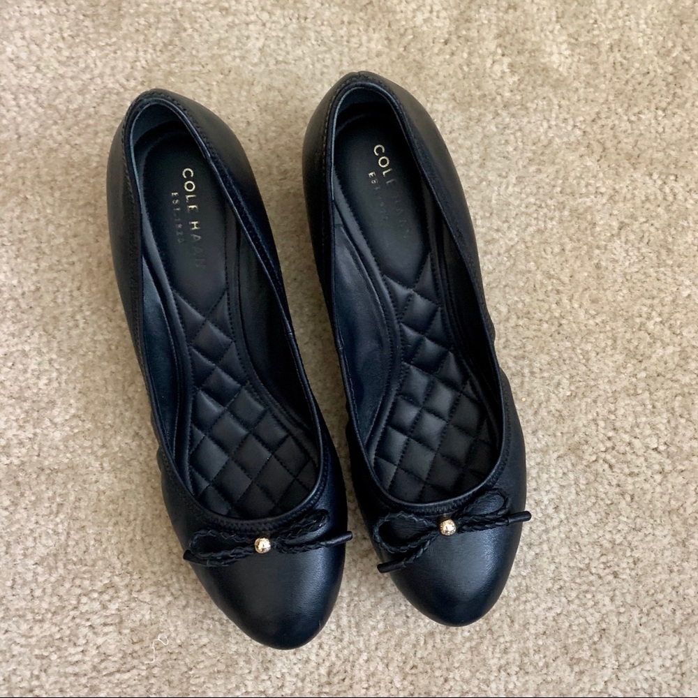 Cole haan black leather 1.5” wedges sz 8